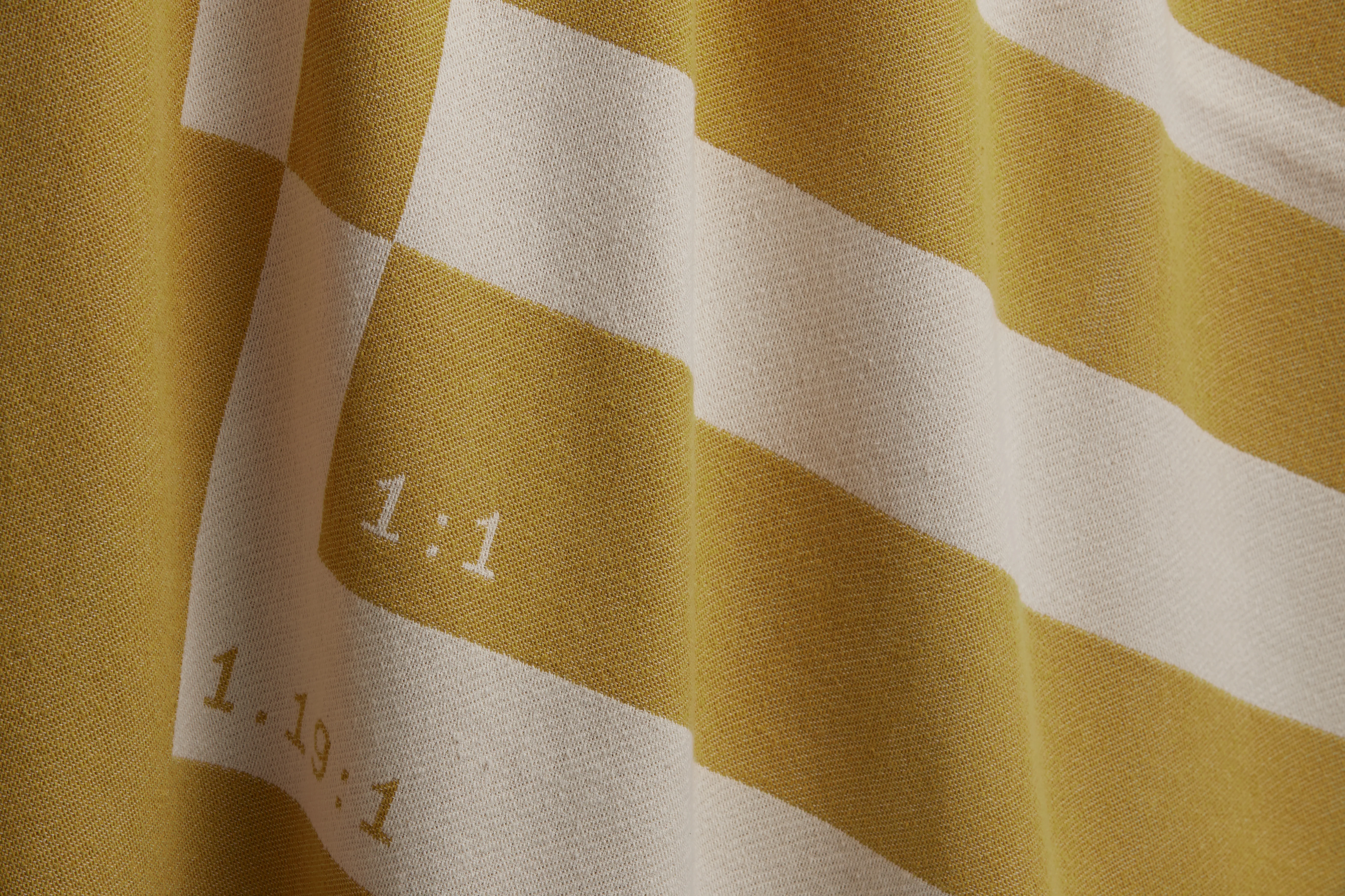 Aspect Ratio Blanket - Image 4