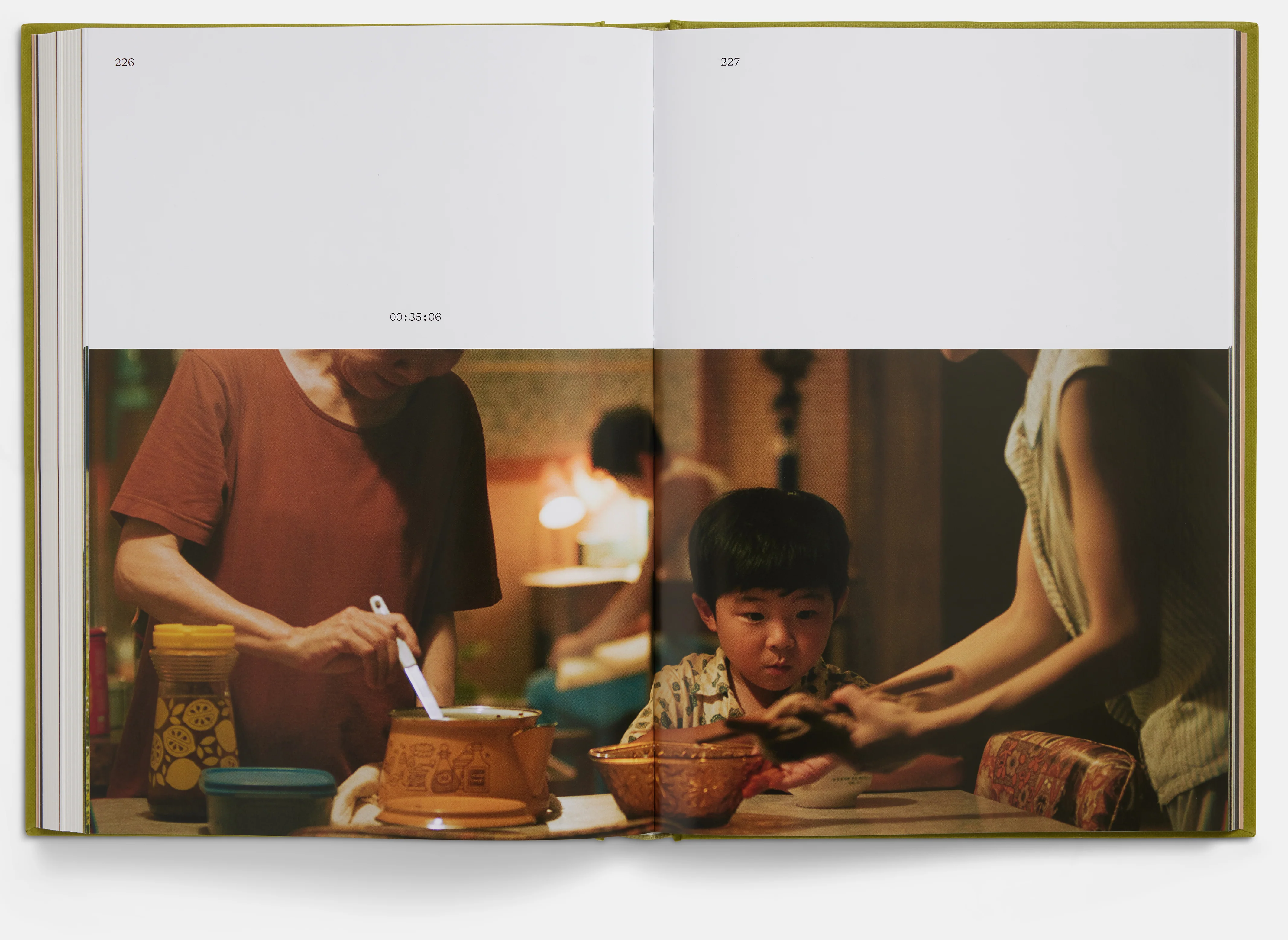 Minari Screenplay Book - Image 3